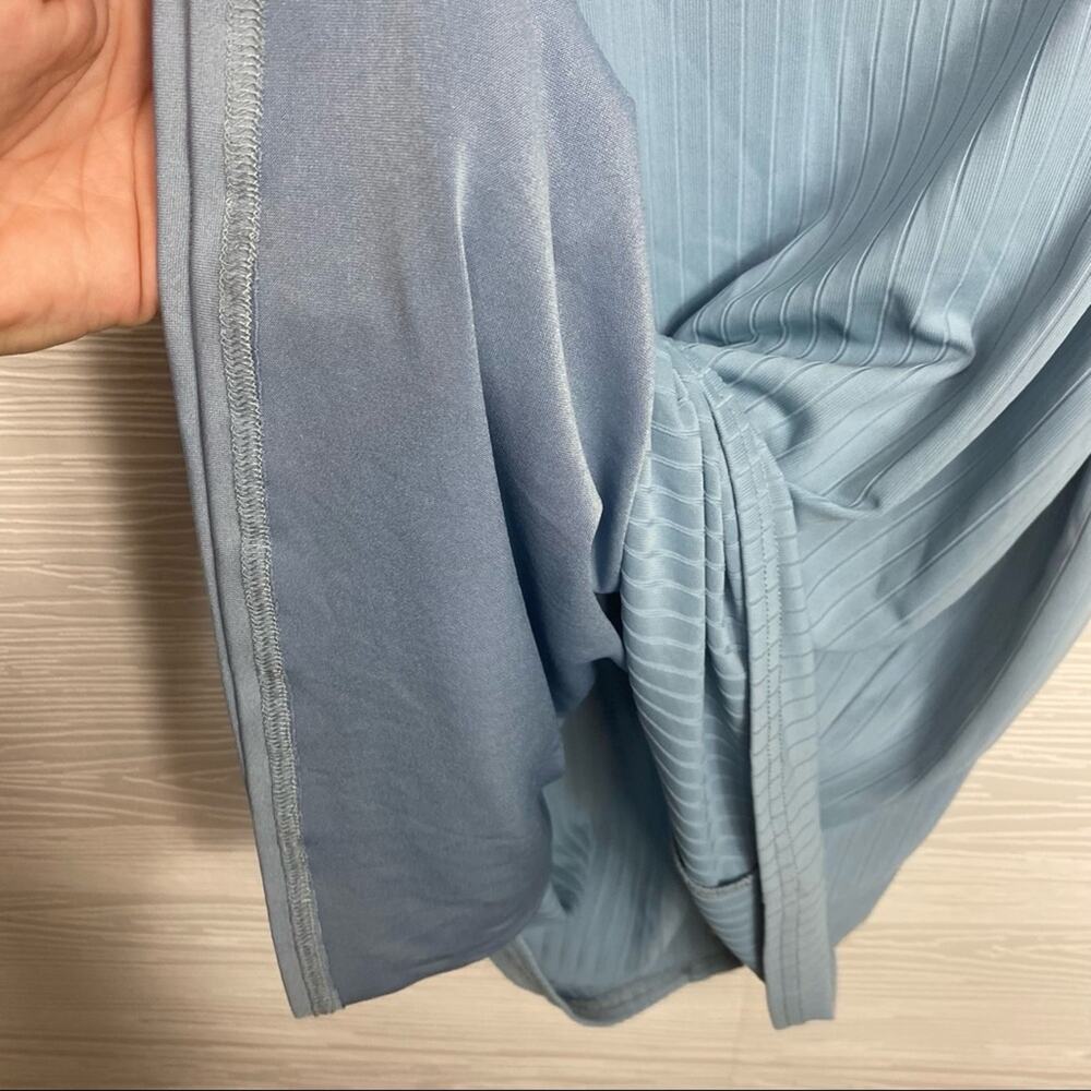 Superdown Revolve Ribbed light blue button front Dress Size Medium - Picture 8 of 8